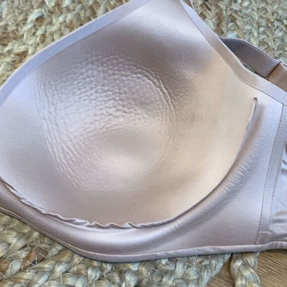 Victoria’s Secret lined semi demi bra 34D - Picture 3 of 5
